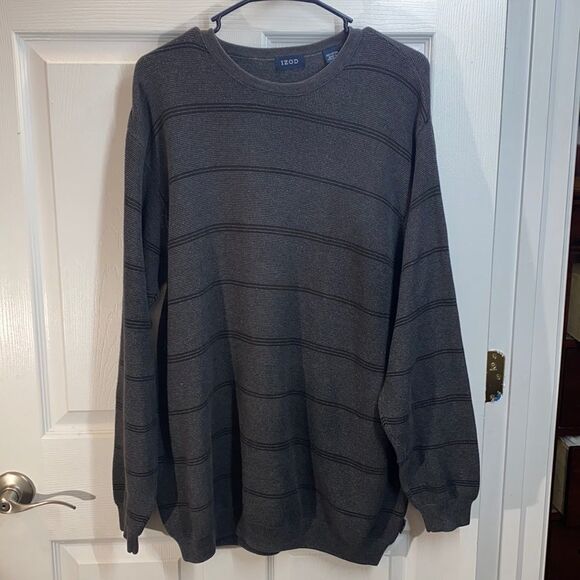 Izod Men’s Large sweater in Excellent Condition - Picture 1 of 3